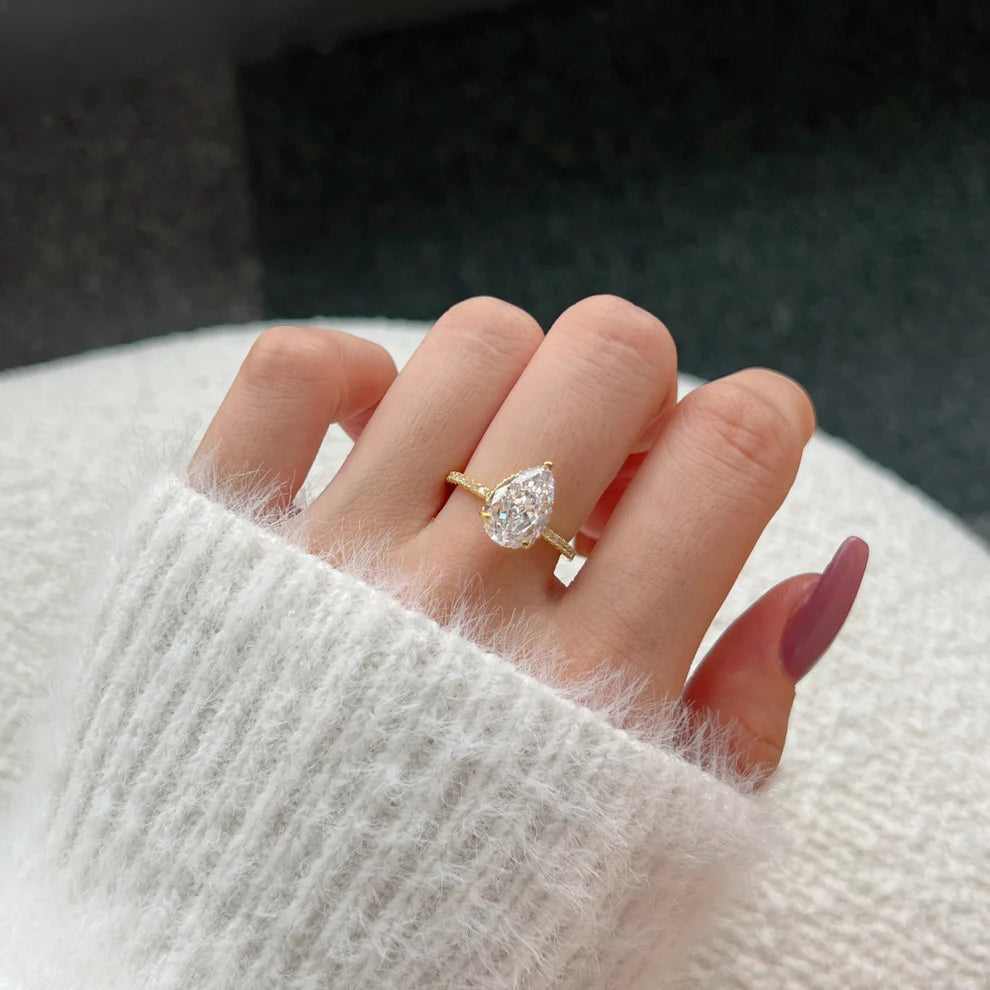 Oval ring