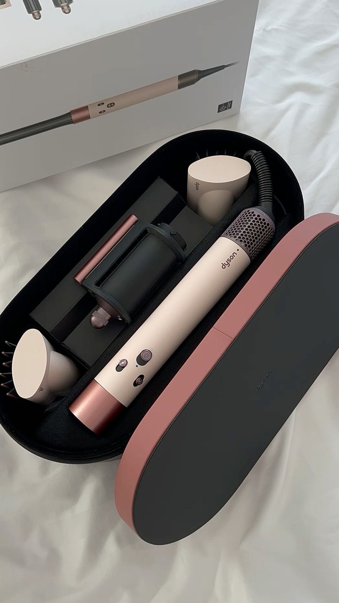 Dyson Airwrap i.d.™ - cheveux raides à ondulés (Rouge Céramique)