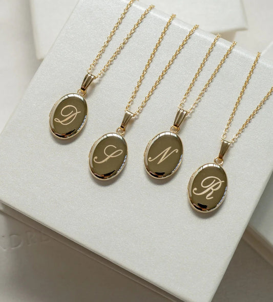 Engraved photo lockets
